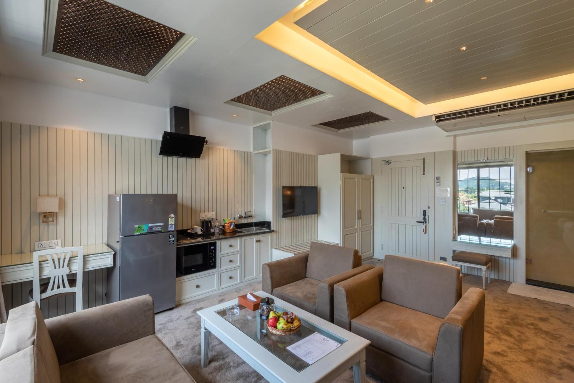 Hotel Grand Boulevard Durgjan Екстер'єр фото