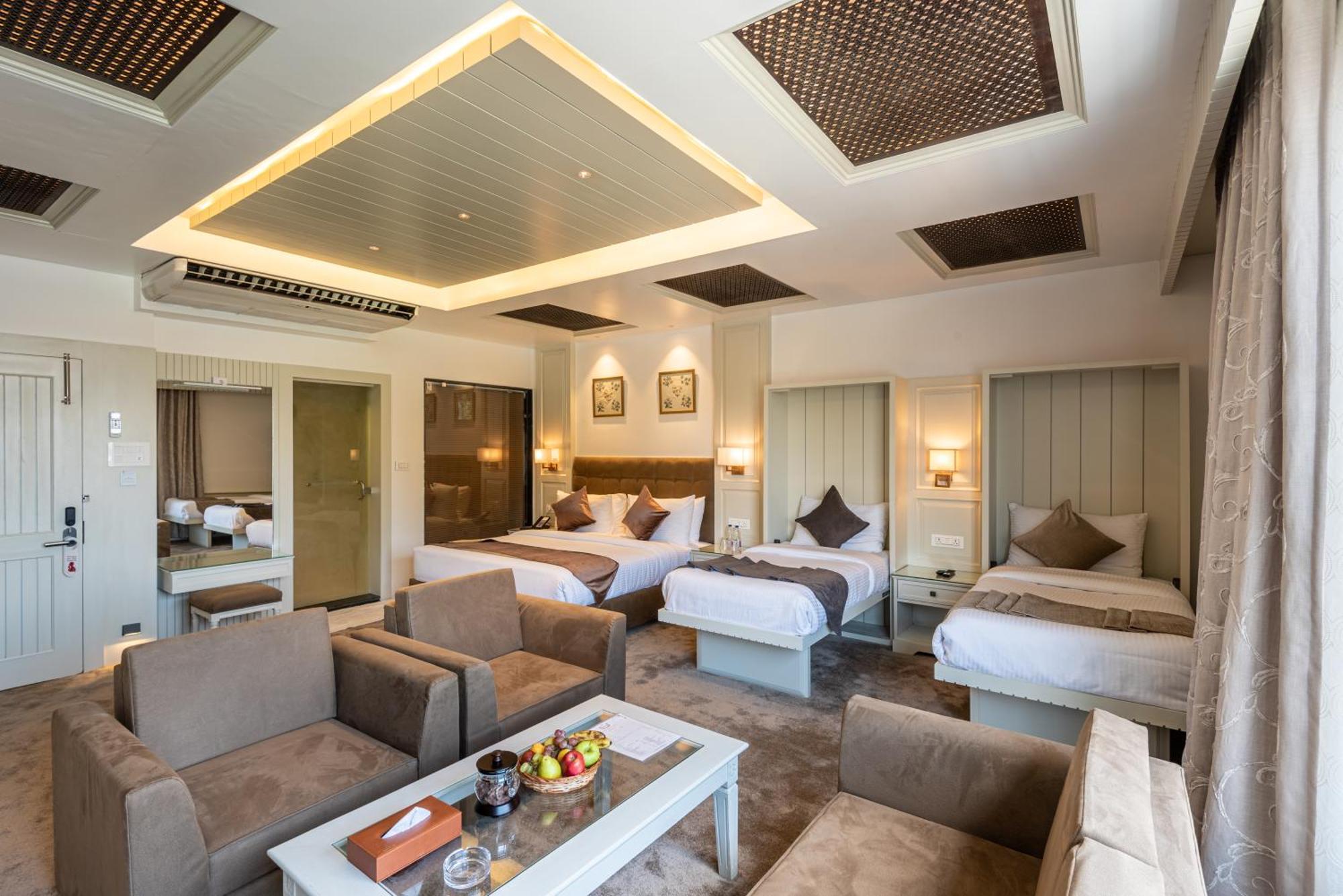 Hotel Grand Boulevard Durgjan Екстер'єр фото