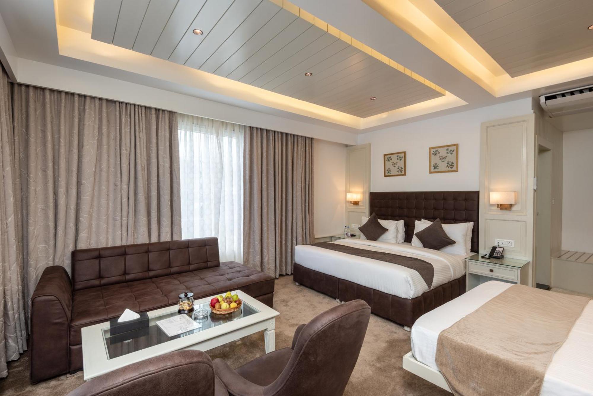 Hotel Grand Boulevard Durgjan Номер фото